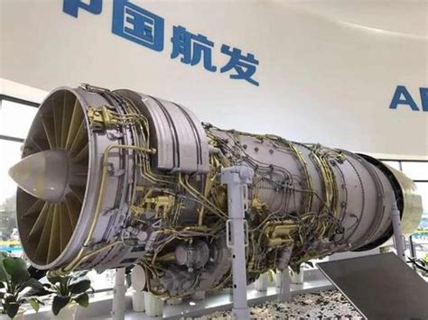中国航发二元矢量发动机模型亮相中国航展（摄影：把炜）__财经头条