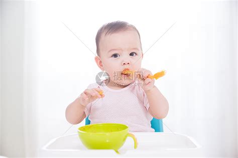 婴儿几个月添加辅食（6）-幼儿百科-魔术铺
