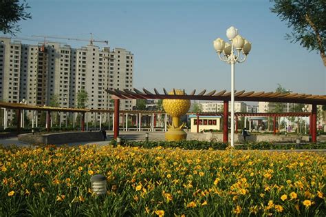 文化广场1-甘肃三轮建设项目管理有限公司-官方网站