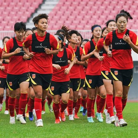 女足最新世界排名中国下降至第17 位列亚洲第五_手机新浪网