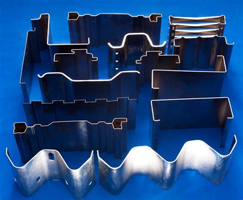 TF冷弯异型钢 - 型钢产品-产品中心 - 新乡天丰机械制造有限公司