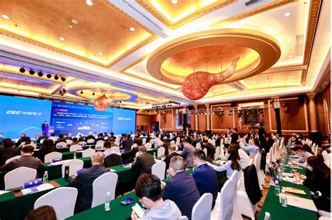 首届央企数字化转型峰会数据治理分论坛在深圳举行_中国信息服务网