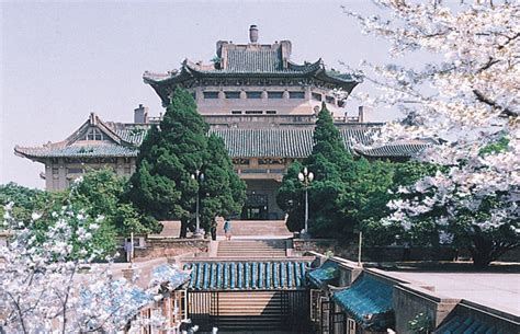 武汉大学历史老建筑高清图片下载-正版图片500816905-摄图网