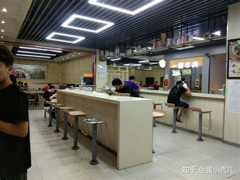 在陕西科技大学里就餐是一种怎样的体验？有什么推荐的食堂和美食？ - 知乎