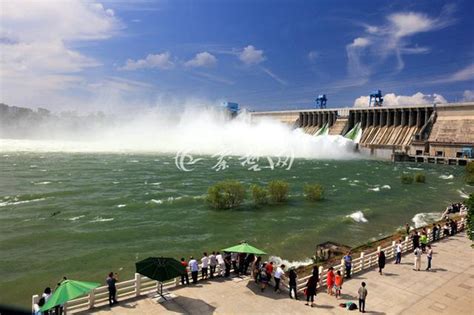 多图直击｜怀柔西水峪水库泄洪现场_京报网