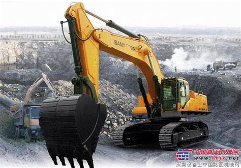 斗山挖掘机DX230LC产品高清图-工程机械在线