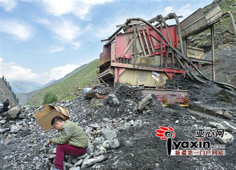 新疆：挖金者用4辆大货车2台挖掘机盗采金矿|大队长|大队_凤凰资讯