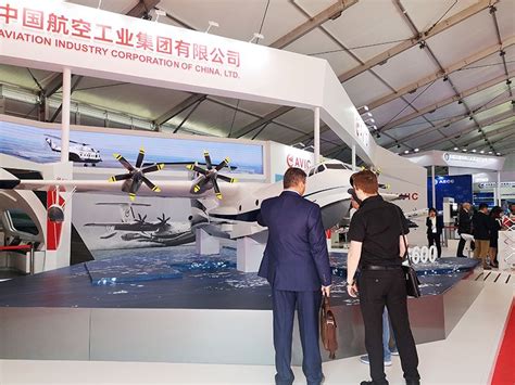 莫斯科航展：中国航空制造受关注，“翼龙”“鲲龙”无人机等成大明星 | 我爱无人机网