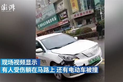 武汉一网约车发生交通事故 有人员伤亡_凤凰网视频_凤凰网