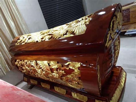 小木匠的棺材生意：私人定制8万元 年售额超2亿_福田网