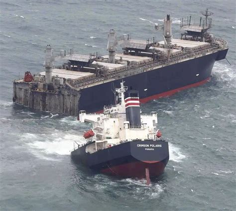 200米长货船触礁断成两半 21人全部获救有中国籍船员|货船|日本近海_新浪军事_新浪网