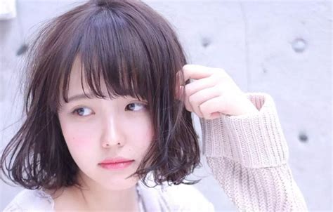 中短发发型女图片