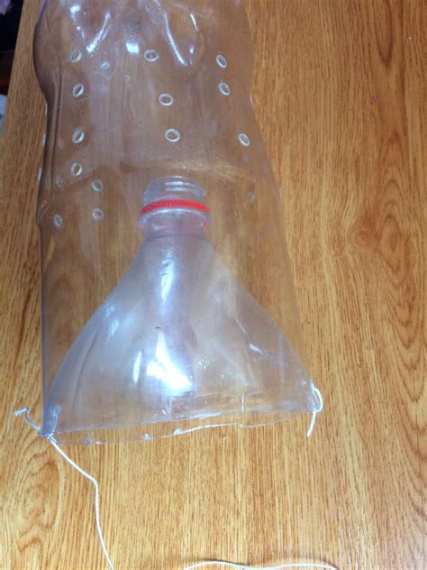 教你用废弃的塑料瓶制作简单实用的捕鱼神器╭★肉丁网