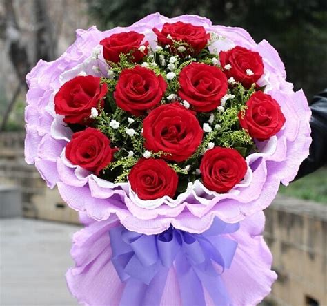 戴安娜玫瑰的花语是什么？不同朵数戴安娜玫瑰代表什么含义？-中国鲜花礼品网