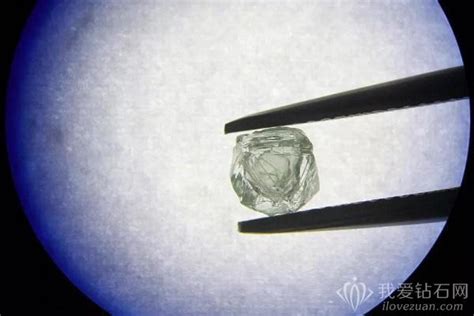 『珠宝』全球一周：俄罗斯 Grib 矿区新发现一颗118.05ct钻石原石 | iDaily Jewelry · 每日珠宝杂志