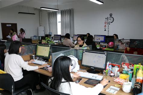 邓州市商务局多举措助推农村电子商务快速发展-中华网河南