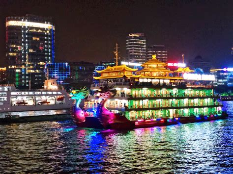 2024黄浦江游览(十六铺码头)游玩攻略,第一次来上海，第一次见到如... 【去哪儿攻略】