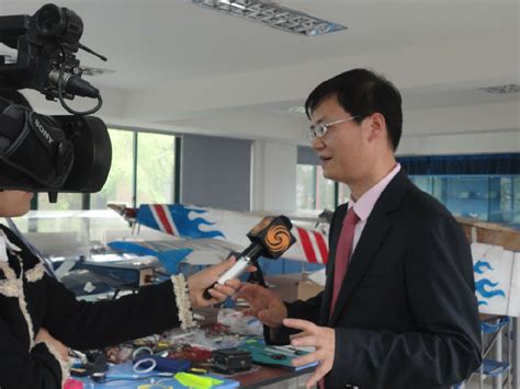 凤凰Uradio深度专访台湾政商界嘉宾 精彩图集_卫视频道_凤凰网