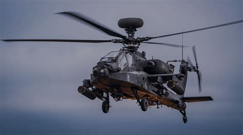 美国AH-64“阿帕奇”武装直升机(图)