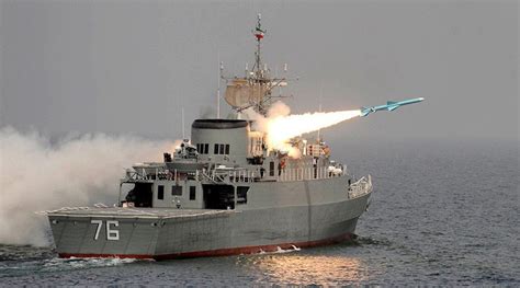 伊朗举行军演发射反舰导弹 一个月前曾误击友舰致19死15伤