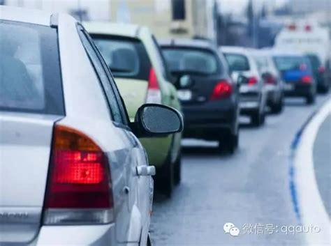 违规变道蹭车，反被讹诈“贬值费”，究竟合不合理？ - 知乎