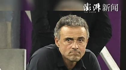 西班牙主教练被气出表情包_ - 工作号