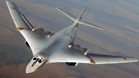 世界最强的轰炸机，275吨射程16000公里，任何国家都不敢招惹__凤凰网