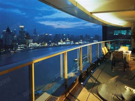 上海顶级豪宅——汤臣一品,A栋顶楼复式,1204㎡,自带260㎡泳池,挂牌4.6亿-上海搜狐焦点