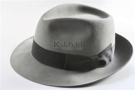 白色背景上的复古灰色帽子高清摄影大图-千库网