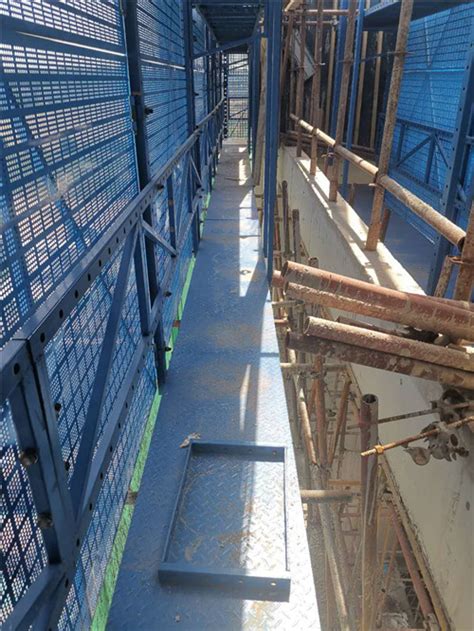 爬架防护钢网 建筑爬架钢板网 镀锌爬架网 新型挑架安全网 - 亚佰爬架 - 九正建材网