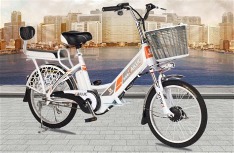 “买了车就能上路”全国首创，成都实施电动自行车带牌销售(含视频)_手机新浪网