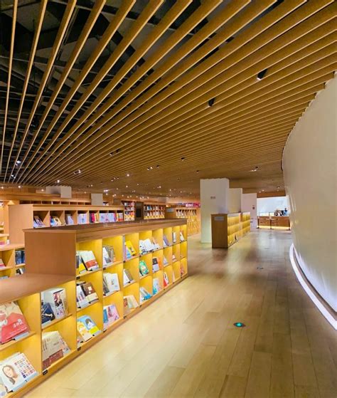 2023光的空间新华书店(爱琴海购物公园店)购物,...物公园七楼，经常去，每次...【去哪儿攻略】