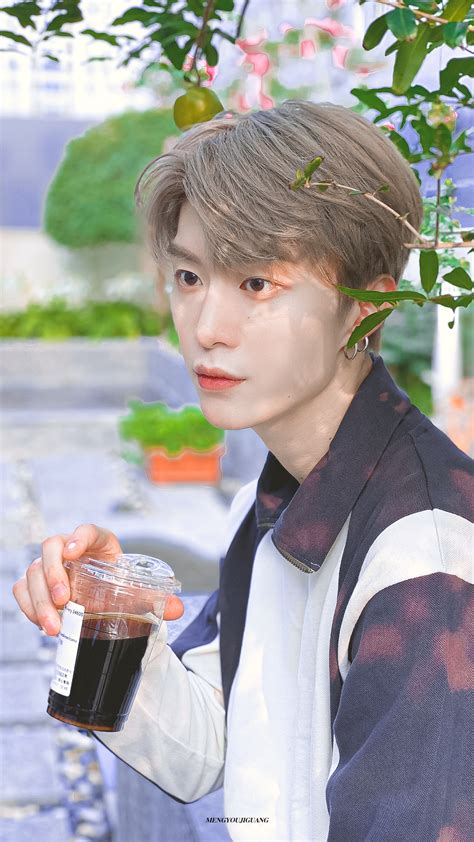 范丞丞图片