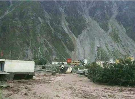 持续强降雨致云南怒江贡山县发生泥石流灾害-高清图集-中国天气网云南站