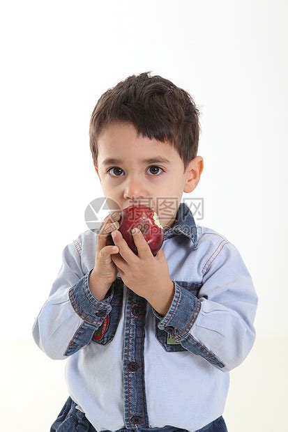 有苹果的孩子乐趣男生童年婴儿青年男性食物饮食水果小吃高清图片下载-正版图片321080874-摄图网
