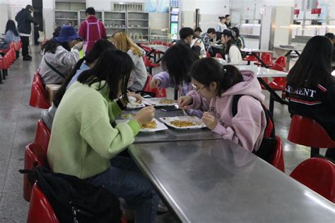 强化责任意识 细化食堂管理 ——溧阳市部分学校食堂管理工作会议在戴埠初中召开