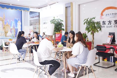 特色校企合作模式，让学子就业无忧_重庆新东方烹饪学校