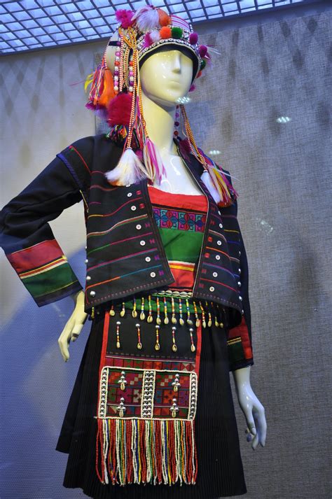 展览｜“云上之和——云南哈尼族服饰展”在国丝开幕-中国丝绸博物馆