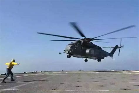 走进中国海军第一支舰载直升机部队：赤胆忠诚、鹰击深蓝-半岛网