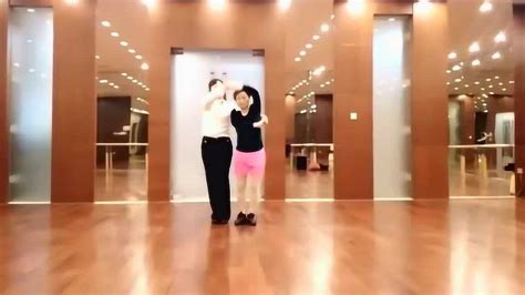 双人广场舞《探戈》_腾讯视频