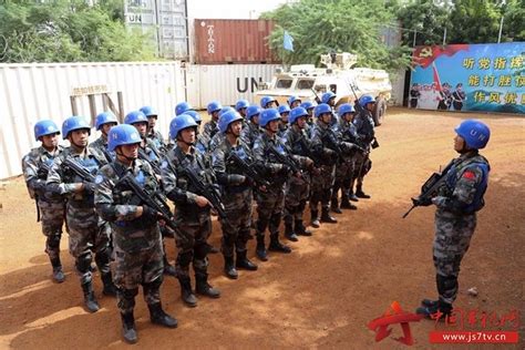 中国第二批赴马里维和部队先遣分队启程_新浪新闻