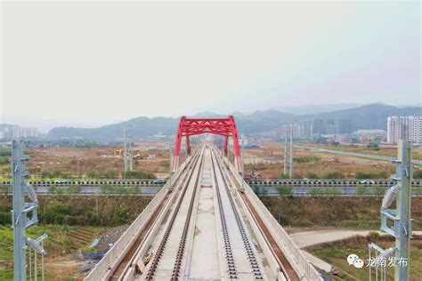 赣深高铁赣州龙南段正在铺轨 计划今年底建成通车凤凰网江西_凤凰网