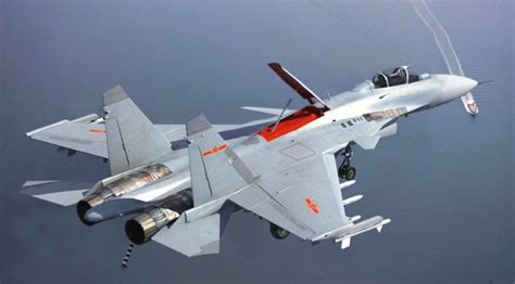 官宣：中国新一代战斗机明年首飞！为什么是FC-31而不是歼-20？|FC-31|舰载机|歼-15_新浪新闻