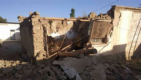 新疆精河县6.6级地震 已致32伤其中2人重伤|界面新闻 · 中国