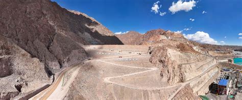 新疆大石峡工程大坝填筑高度达200米-新华网