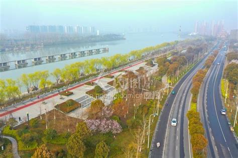 江苏泗洪：“二龙”交汇 运输繁荣-人民图片网