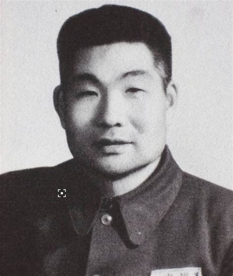 1948年四野主力三纵为何改编为四十军，哪位猛将领衔首任军长