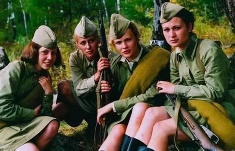 二战时德军对40万苏联女兵做了什么？使得战后苏军如此疯狂的报复|官兵|战役|女兵_新浪新闻