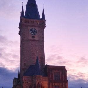 布拉格城堡广场高清图片下载-正版图片501280490-摄图网