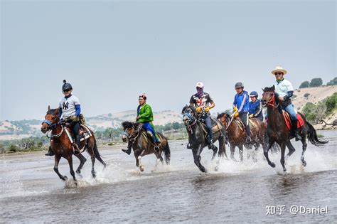 骑马旅行：乌兰布统——达里诺尔湖马背穿越 - 知乎